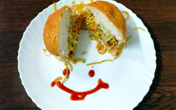 Veg Noodle Burger